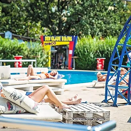 Party Отель