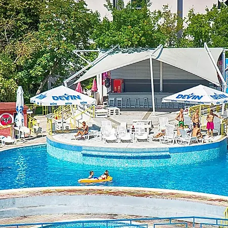 Party 3* Золотые Пески